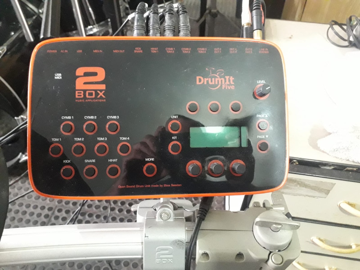 2 box 2 .jpg4ea94419-a78e-45fc-a109-52a2438a91ed.jpg