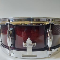 Caixa-Gretsch-Renown-Maple-3.jpgb8be9b44-6d35-4e24-8c3f-6d318b604951.jpg